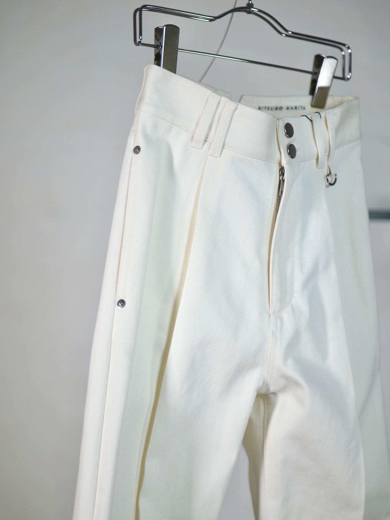 RITSUKO KARITA - R denim pants / white