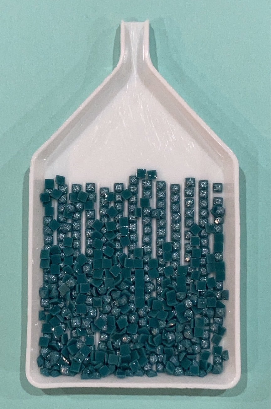 【3810番】フェアリーダストビーズ⭐︎四角(square)ビーズ 5g入り