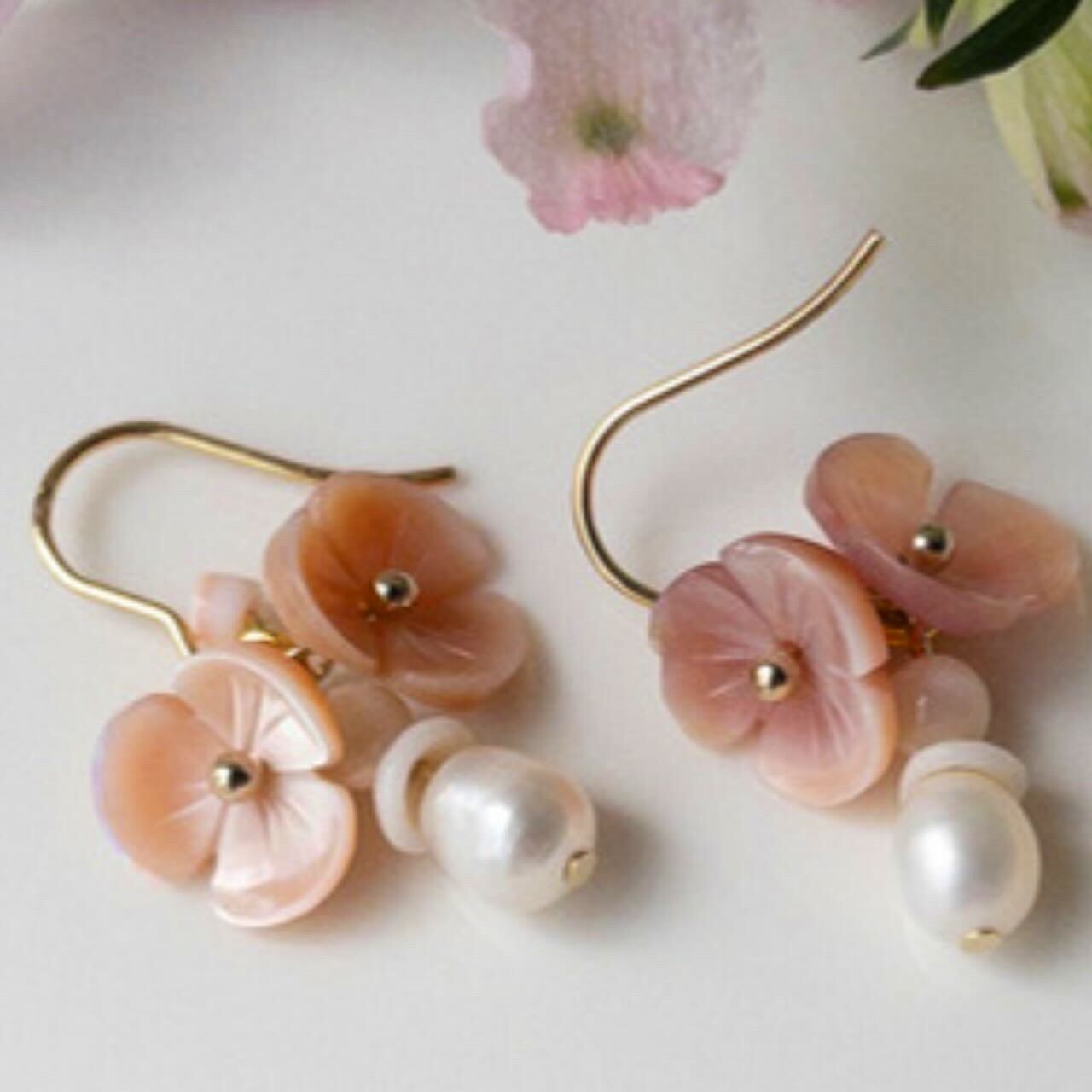 革花　カラーのハンドメイドピアス　ピンク　アレルギー対応 7b3867f705ccd7af0be28da9ed7edf