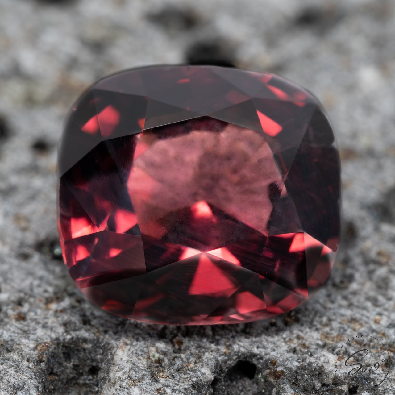 天然【非加熱】スピネル・オレンジーレッド 3.76ct GIA鑑別書 | SUI