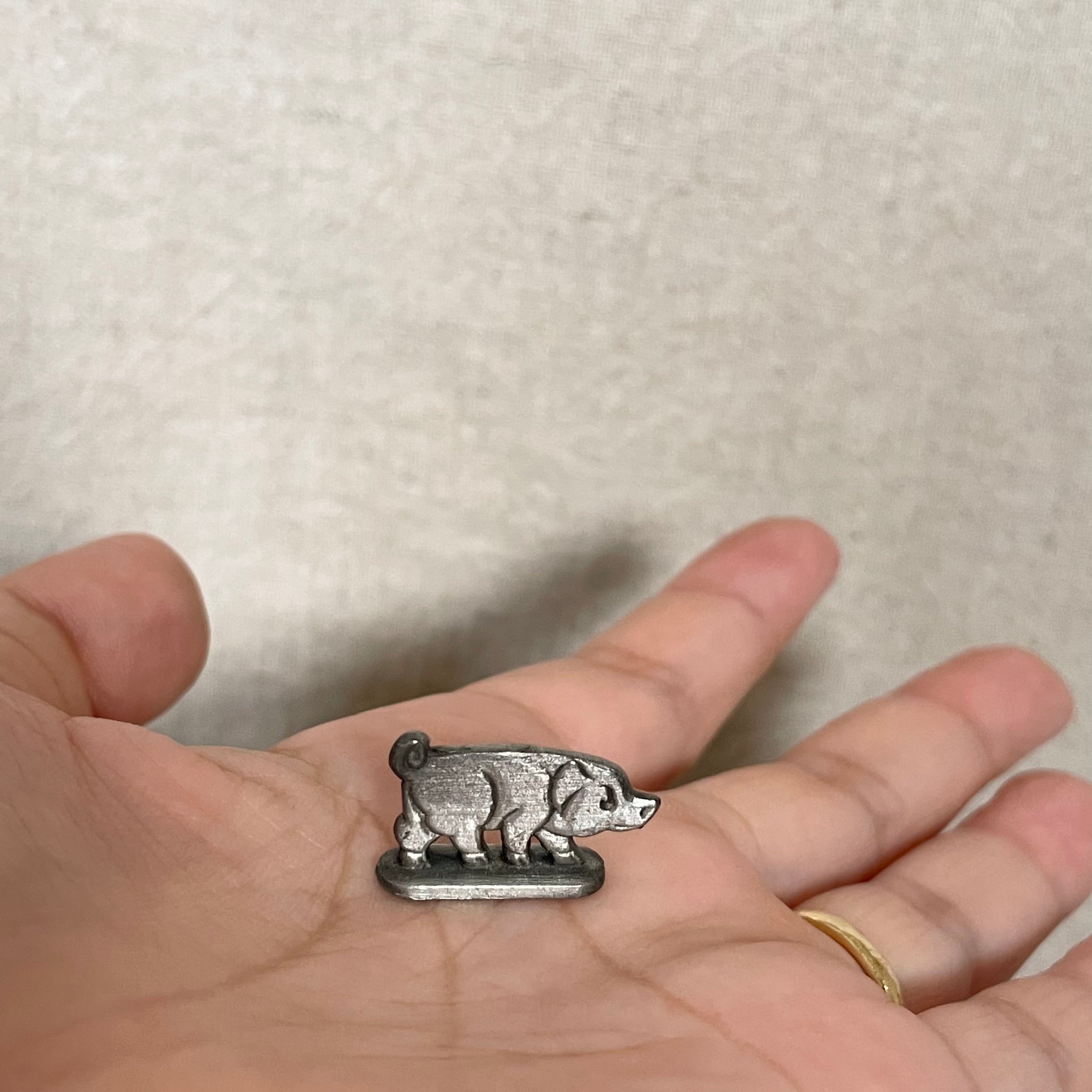 小さすぎるブタさん