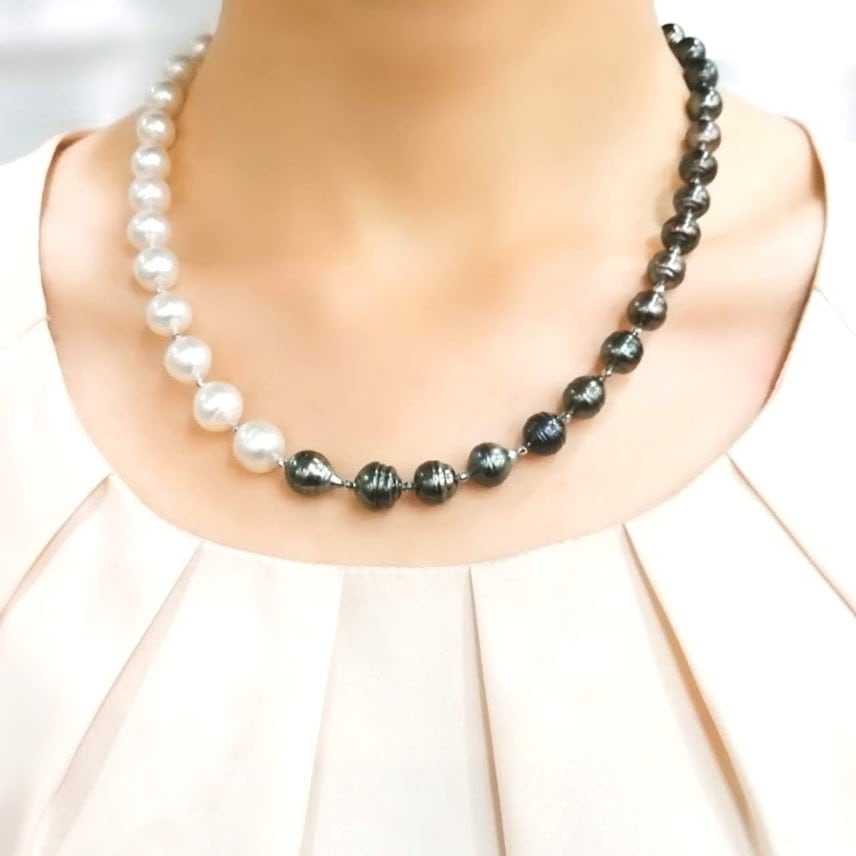 白蝶真珠＆黒真珠ツートーンパールネックレス 白黒2色 商品番号：039116 | メガネ・時計・宝石サトウ