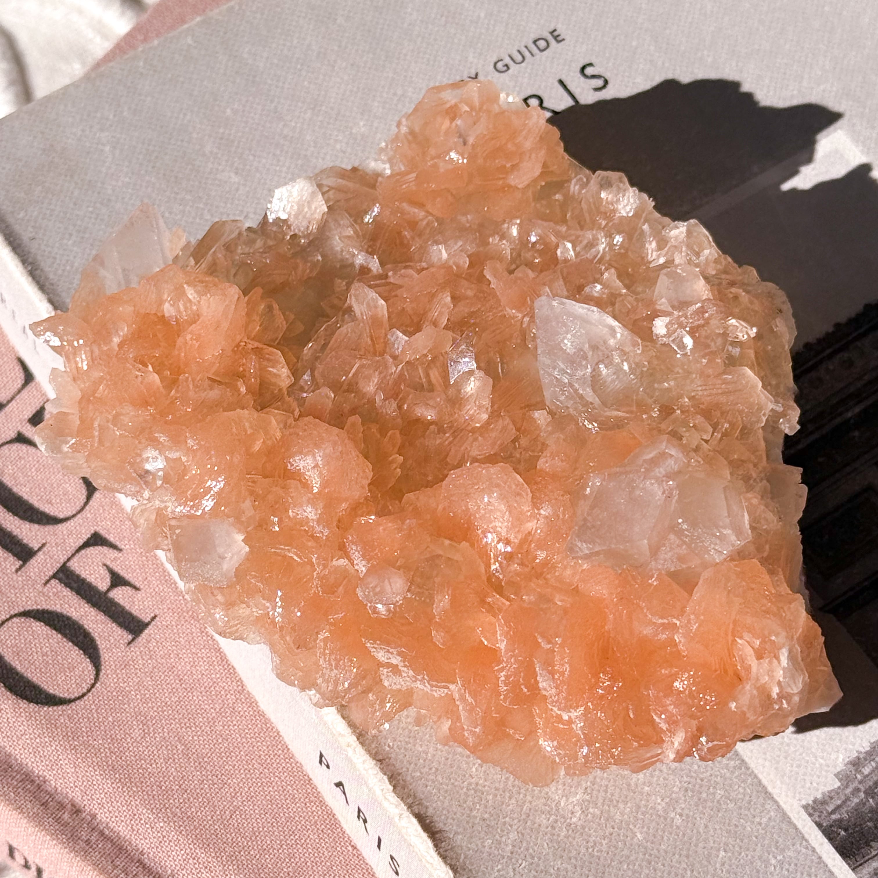 スティルバイト | FLUXY - 天然石と鉱物のお店 フラクシー