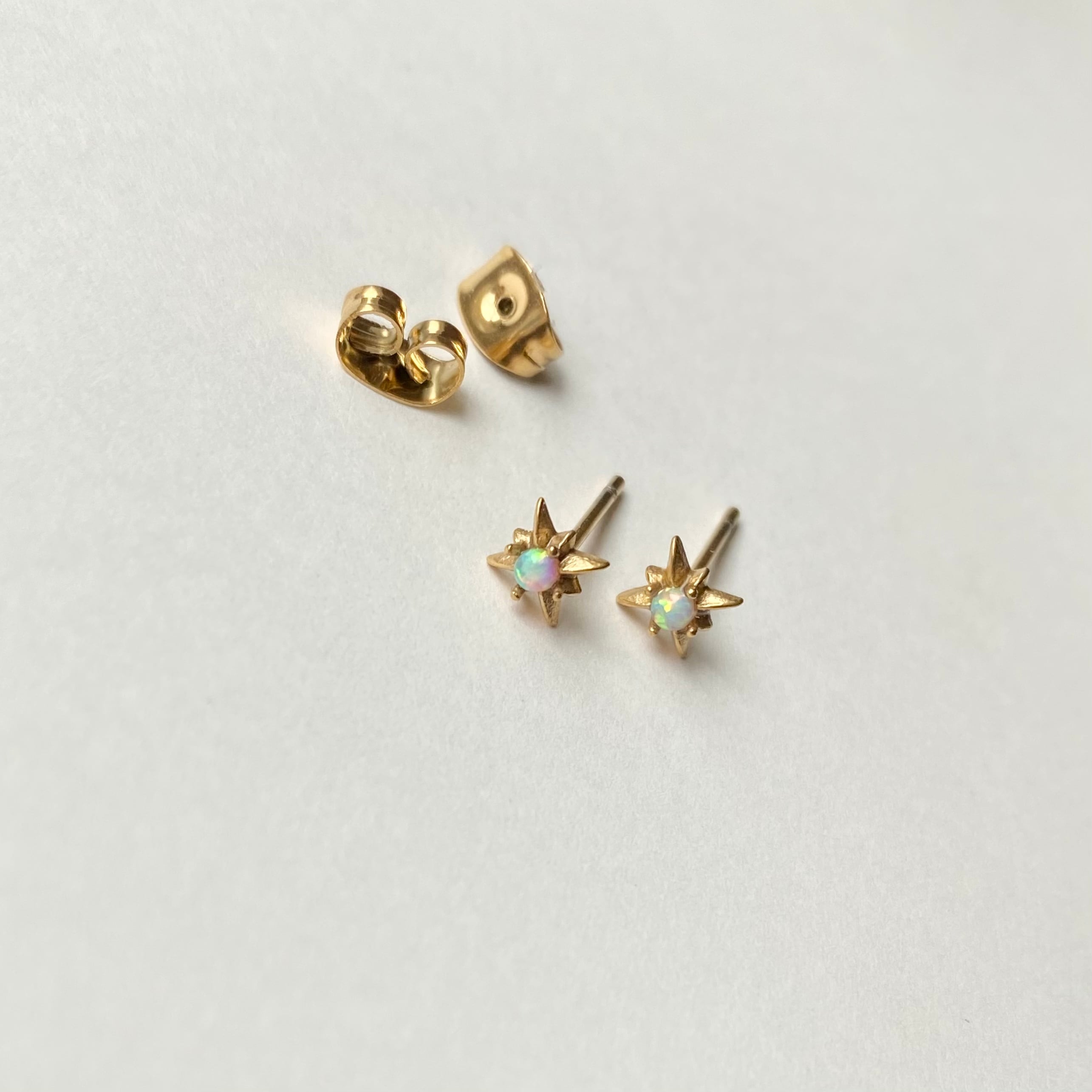 ミニ アンティーク オパール ピアス MP603 | emu