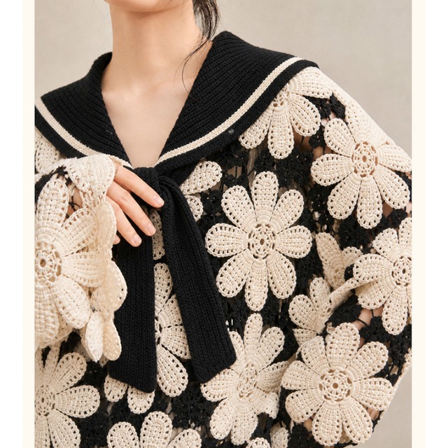 Black & White Crochet Daisy Sailor Top　S0260