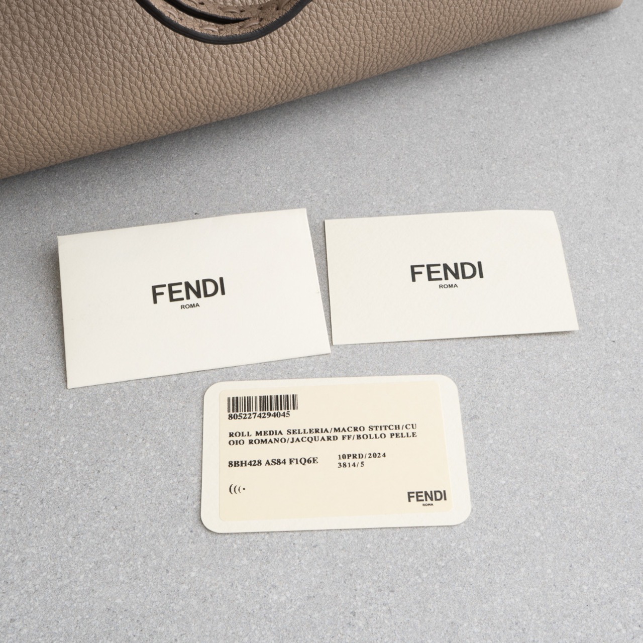 フェンディ ロール ミディアム トートバッグ セレリア ベージュ レザー