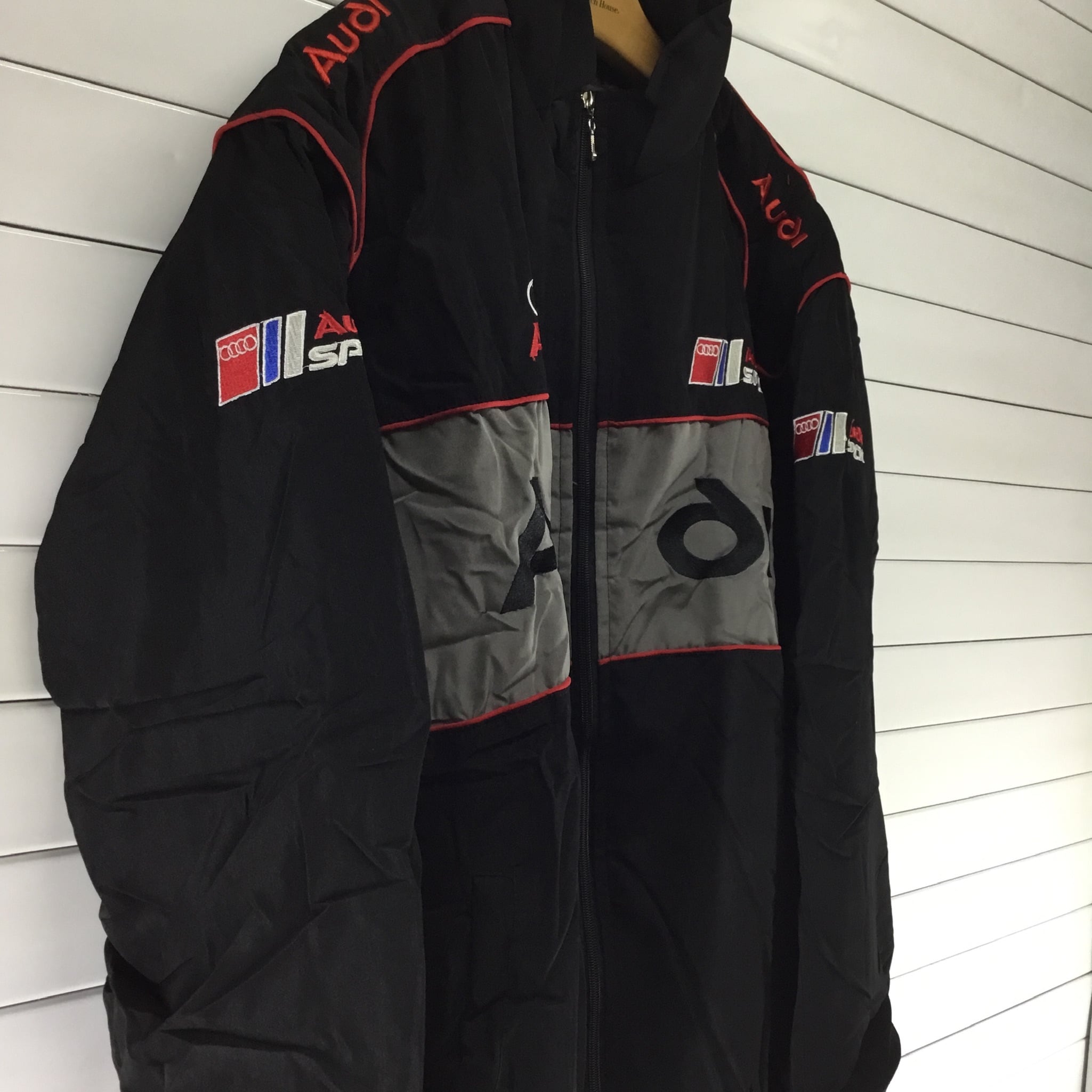 ブルゾン アウディ AUDI レーシングジャケット | Pay ID