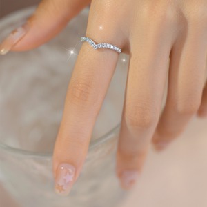 Vライン リング AC01