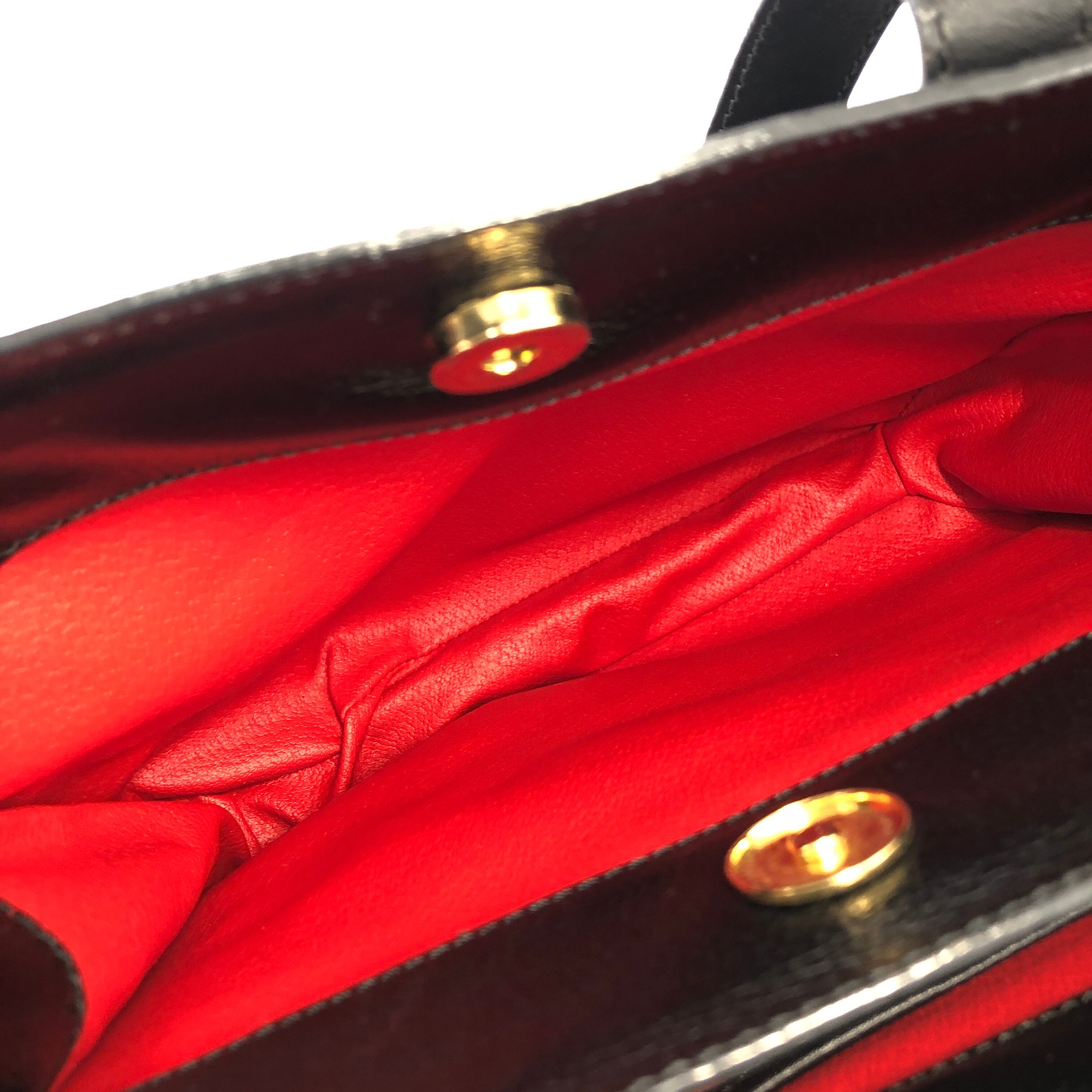 CELINE　トートバック　黒　マンテル　オールレザー　シボ革　肩掛け　ゴールド CELINE セリーヌ マンテル エンボスレザー トートバッグ ショルダー