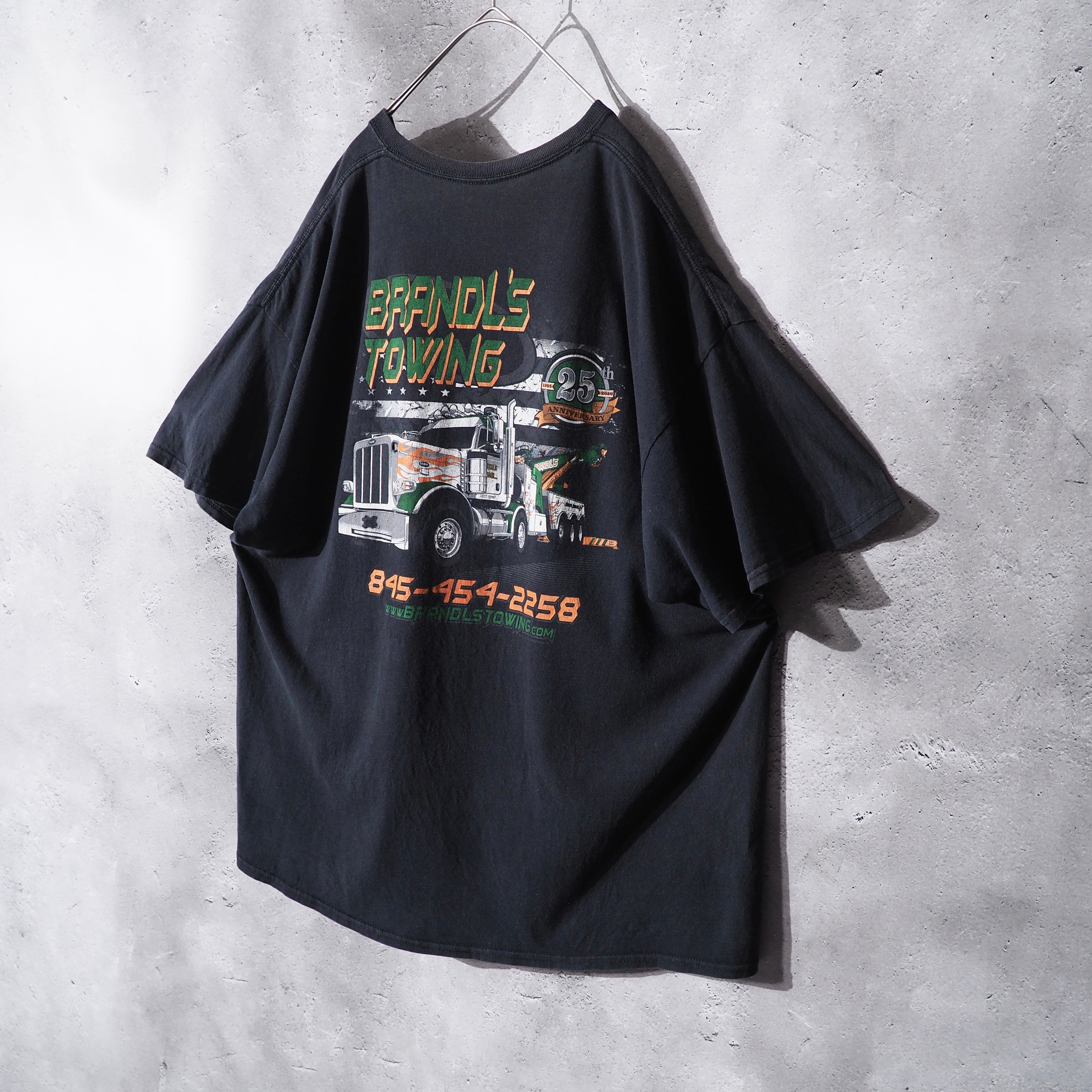 Burning tow truck printed × Good fade Over silhouette Tee