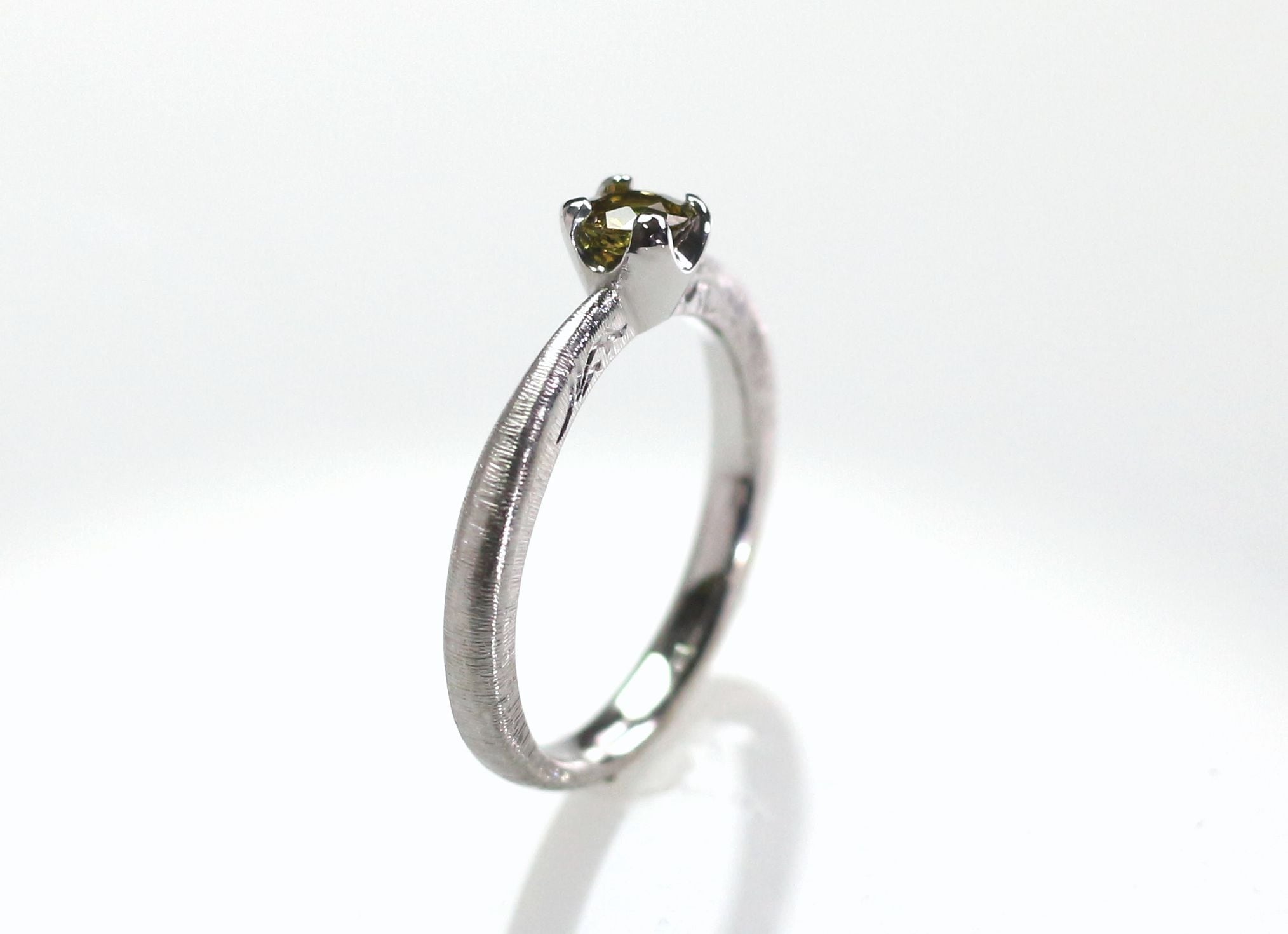 Pt900 マリガーネットリング 0.39ct | Atelier Ozaki