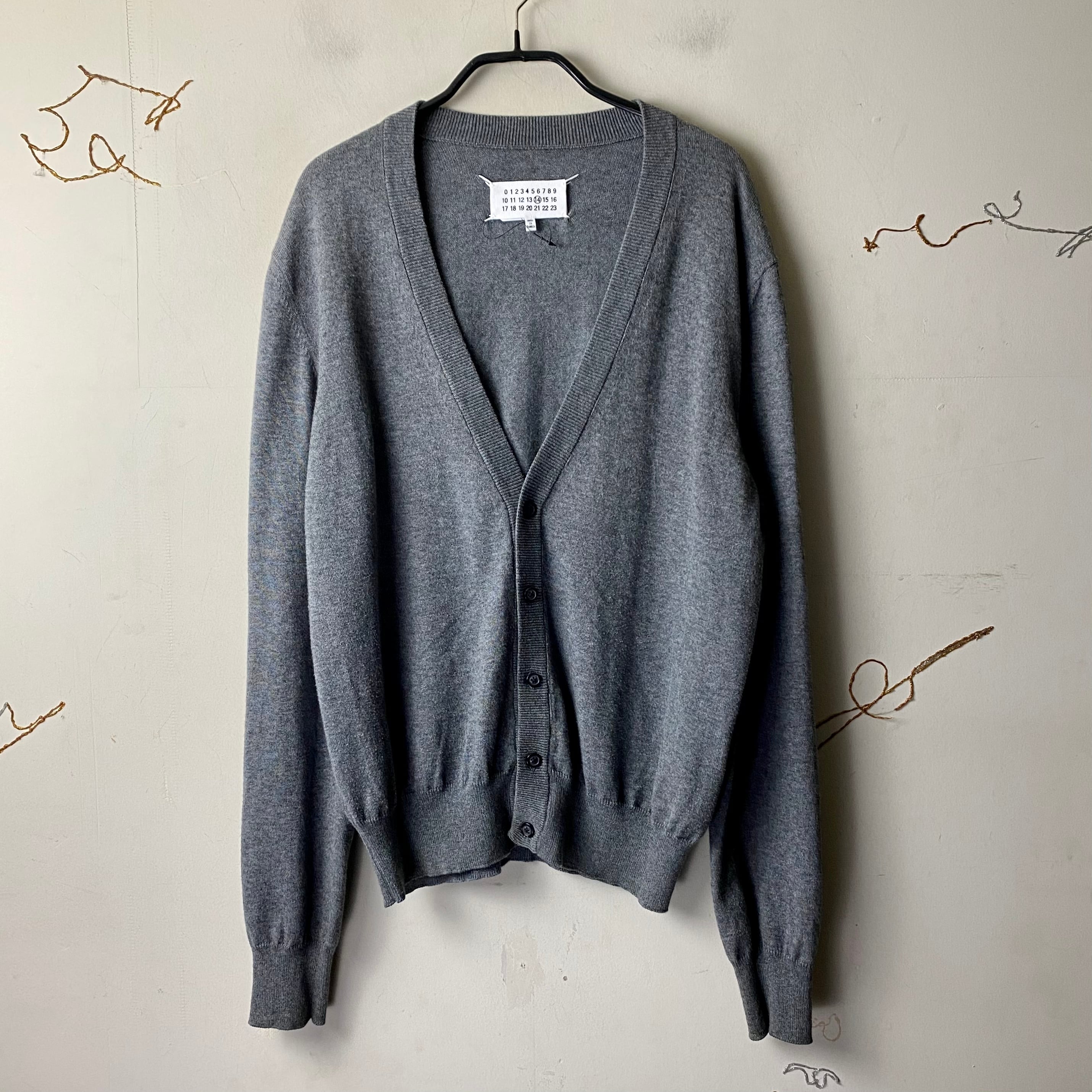 MAISON MARGIELA ⑭ elbow patch cardigan | NOIR ONLINE