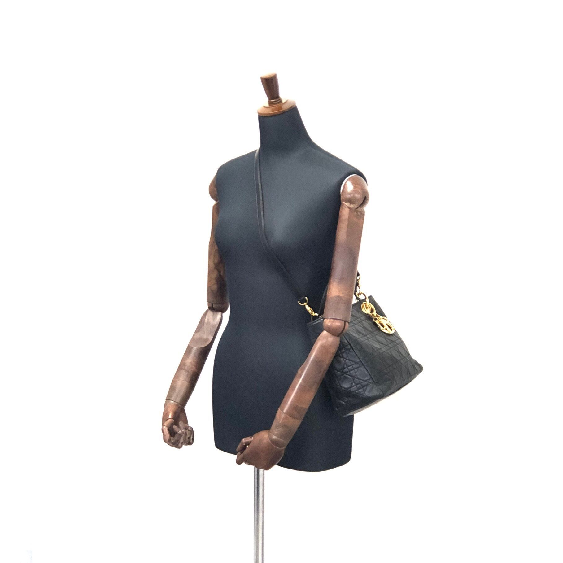 Christian Dior ディオール カナージュ ロゴチャーム レディディオール