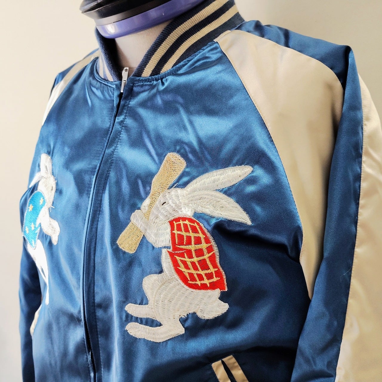 もちつきウサギ刺繍スカジャン L LL Embroidered jumper (SUKAJYAN