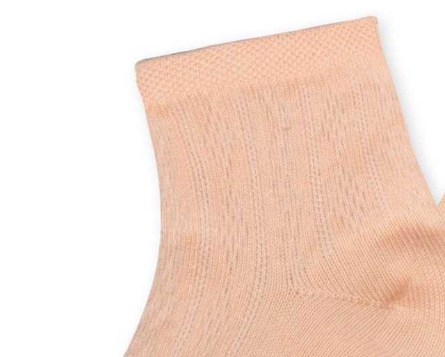 Collegien - Antoinette Lightweight Pointelle Socks / Sorbet