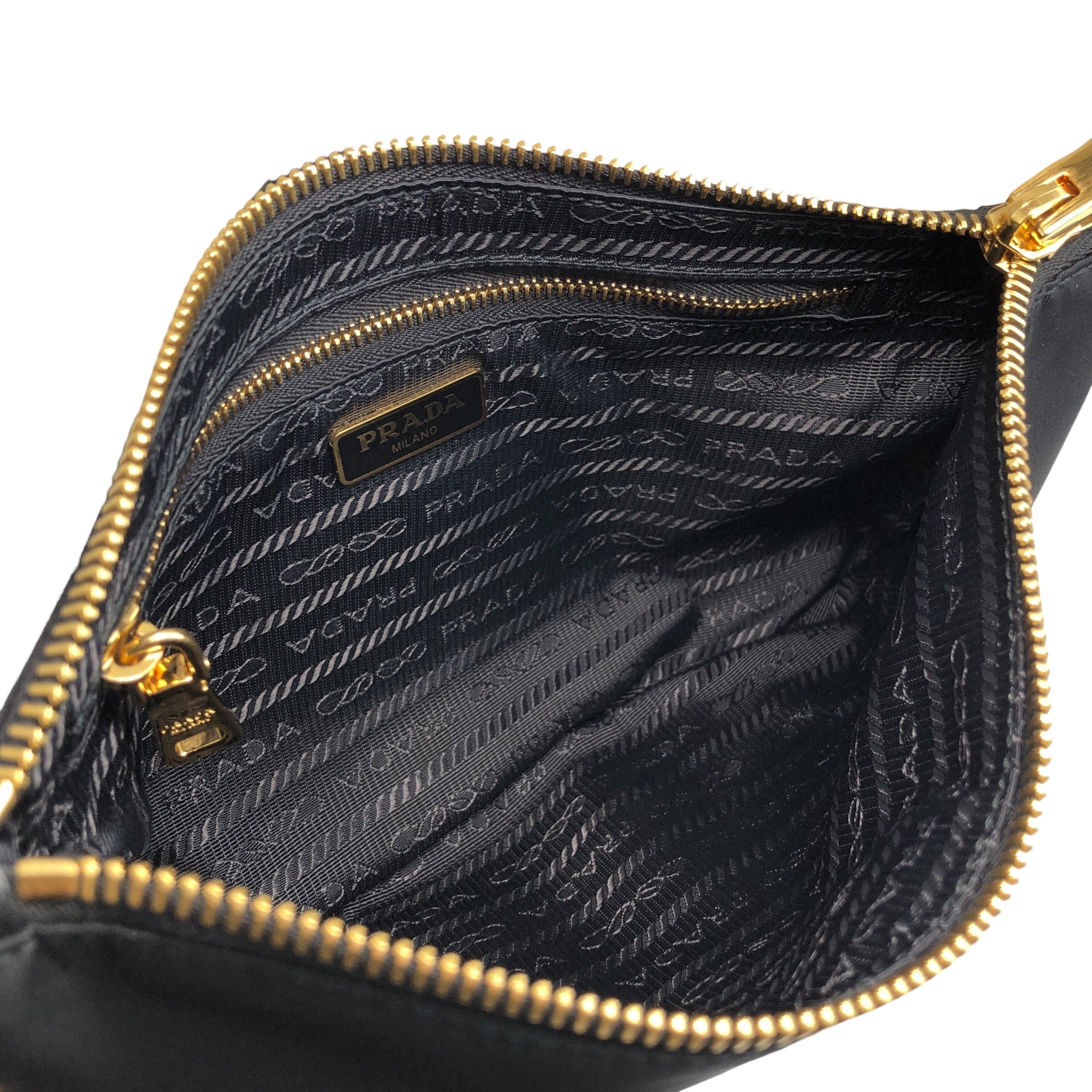 極美品✨プラダ　ショルダーポーチ　ブラック　黒　ヴィンテージ PRADA プラダ ショルダーバッグ ブラック ロゴ ナイロン アクセサリー