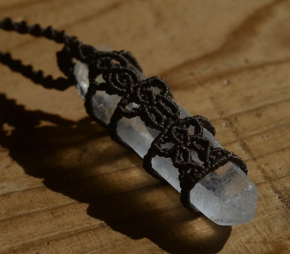 レムリアンシードクリスタル原石マクラメペンダント(CASA BLESSING®︎)L07-0025