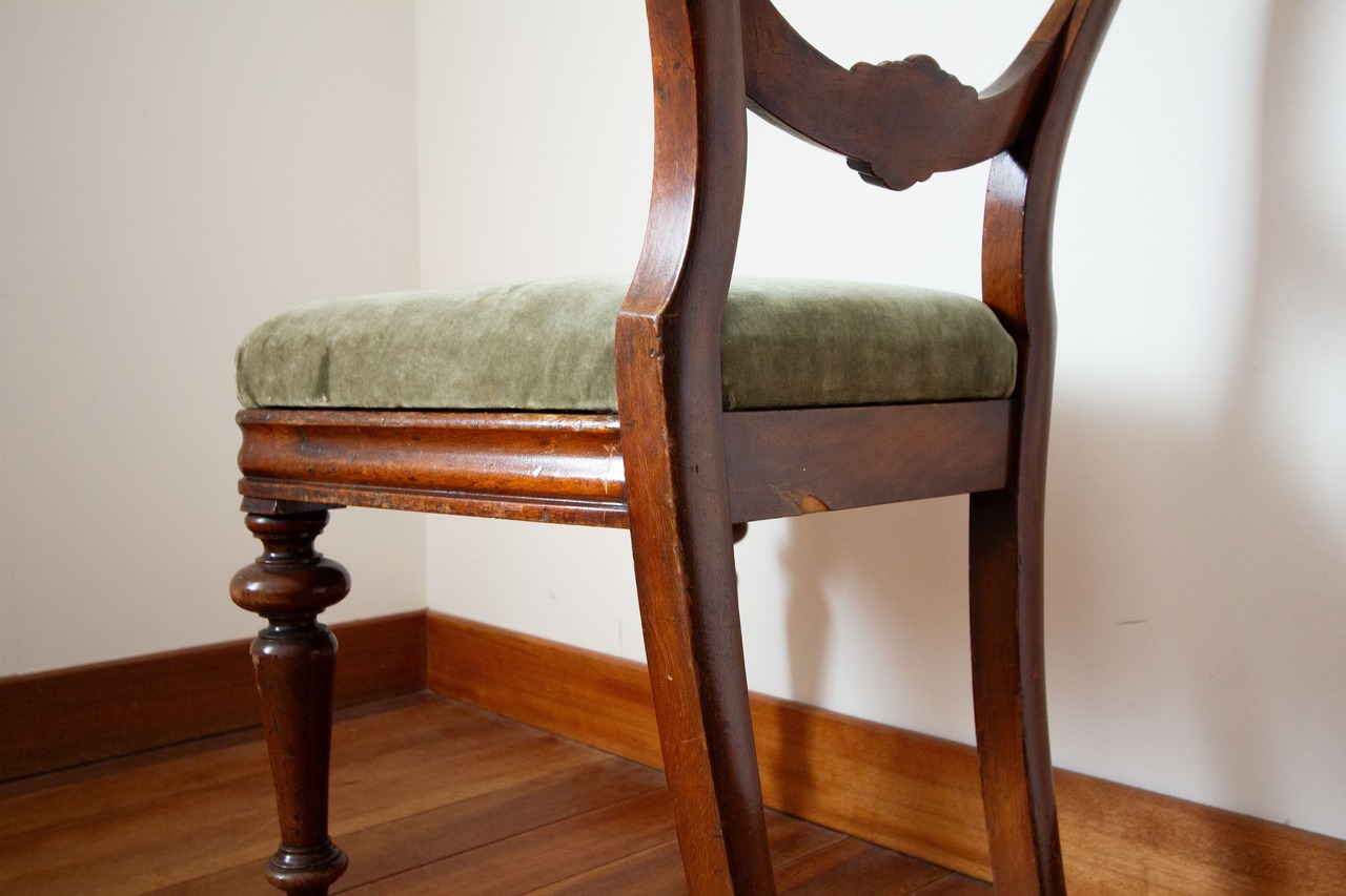 「アンティークチェアと優雅な時間を」　1860-1890年頃/マホガニー/張替え可能/アンティーク家具
