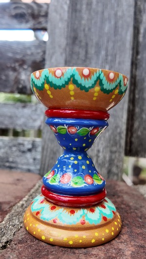 ペトリキウカ塗り　ダチョウの卵　プィサンカ・スタンド付き（イースター・エッグ） （Homenko作） Ostrich egg with wooden stand