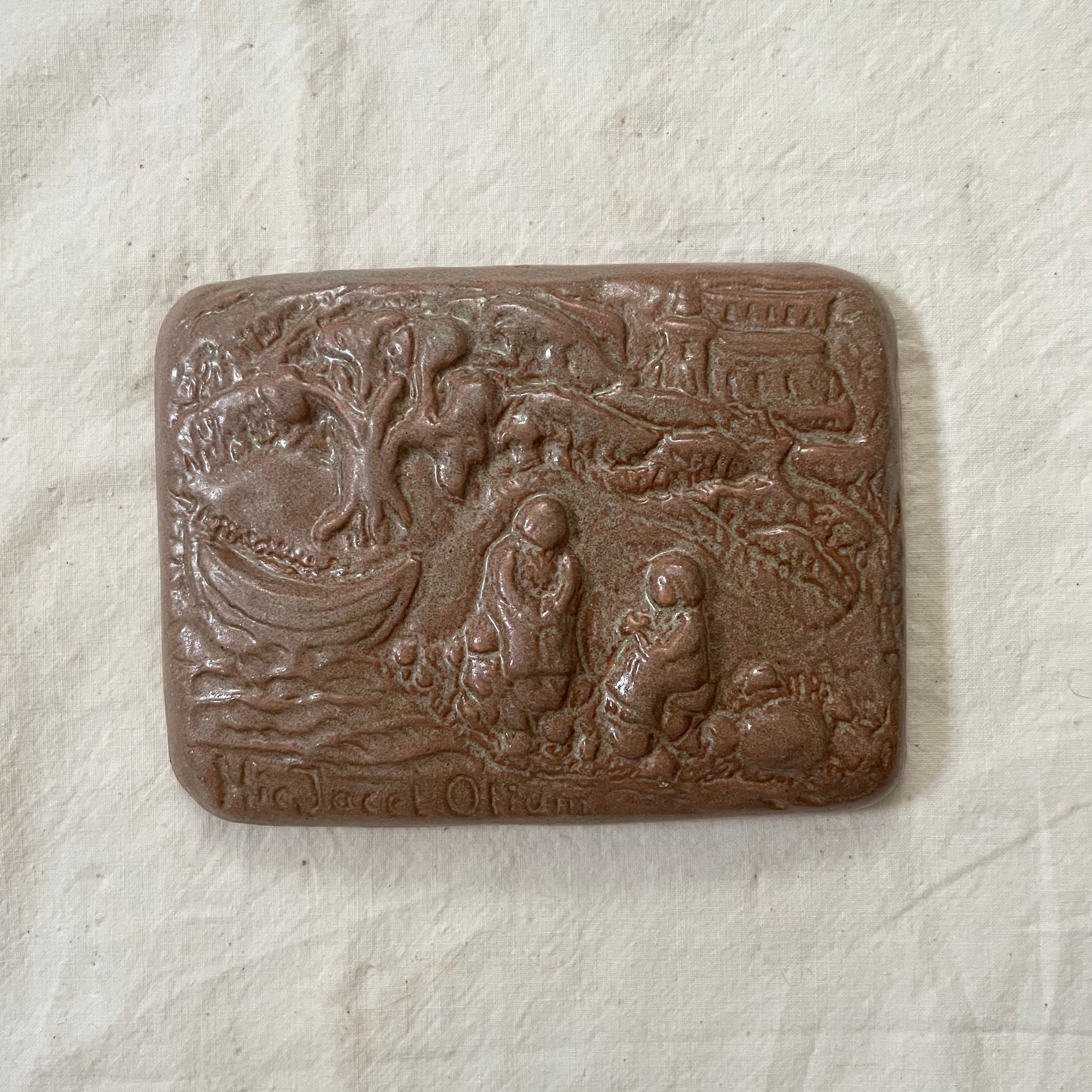 不思議な世界の陶板