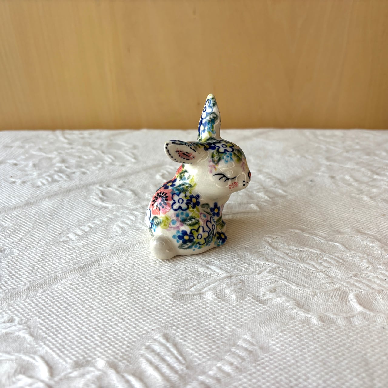 目を閉じたうさぎ【V621-A574】 | Shop＆Gallery Ivy