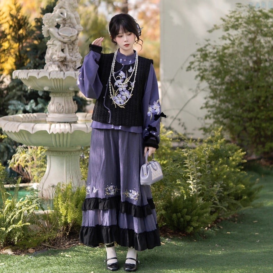 中華ゴシック 宵闇に浮かぶ蘭の刺繍が耽美なベストとスカートセット|天使と悪魔