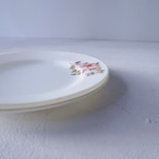 【台湾食器】ミルクガラスのお皿