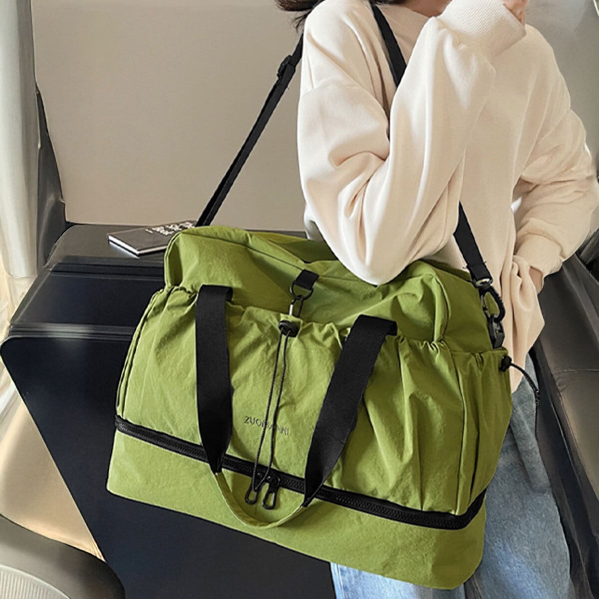 ボストンバッグ 大容量 トラベルバッグ レディース メンズ 韓国 シンプル 大人 カジュアル 旅行 出張 機内持ち込み 乾湿分離ポケット シューズ収納 大人可愛い 大人女子