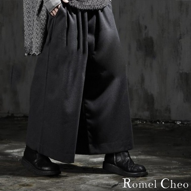 Romelcheo マキシ丈 袴 パンツ 和 ストリート ワイド メンズ レディース ユニセックス 黒 灰 イージーパンツ モード系 原宿系 ファッション クロップドパンツ ゆったり ガウチョ 無地 ビッグシルエット フレア モノクロ ロメルチェオ Romelcheo