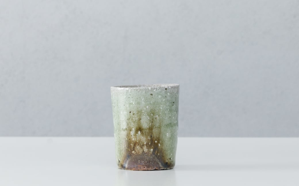 土平窯 藤ノ木土平】唐津焼／穴窯 唐津灰被りぐい呑み 酒器（ショット