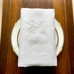 テーブルナプキン　リネン　白　大型ナプキン　白糸モノグラム刺繍 12CLdu31