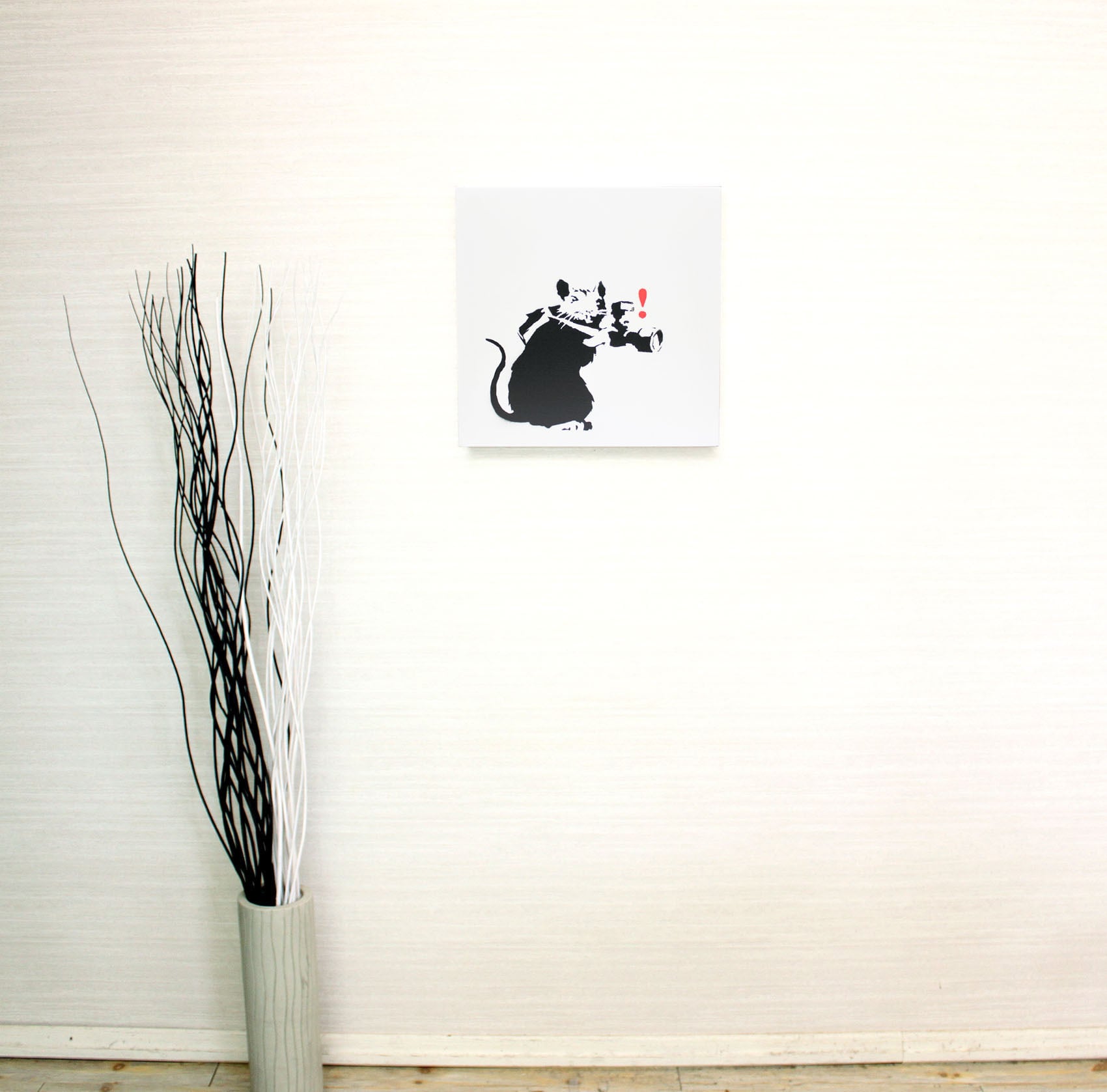 バンクシー作品「パパラッチ ラット/Paparazzi Rat」展示用フック付きキャンバスジークレ Banksy