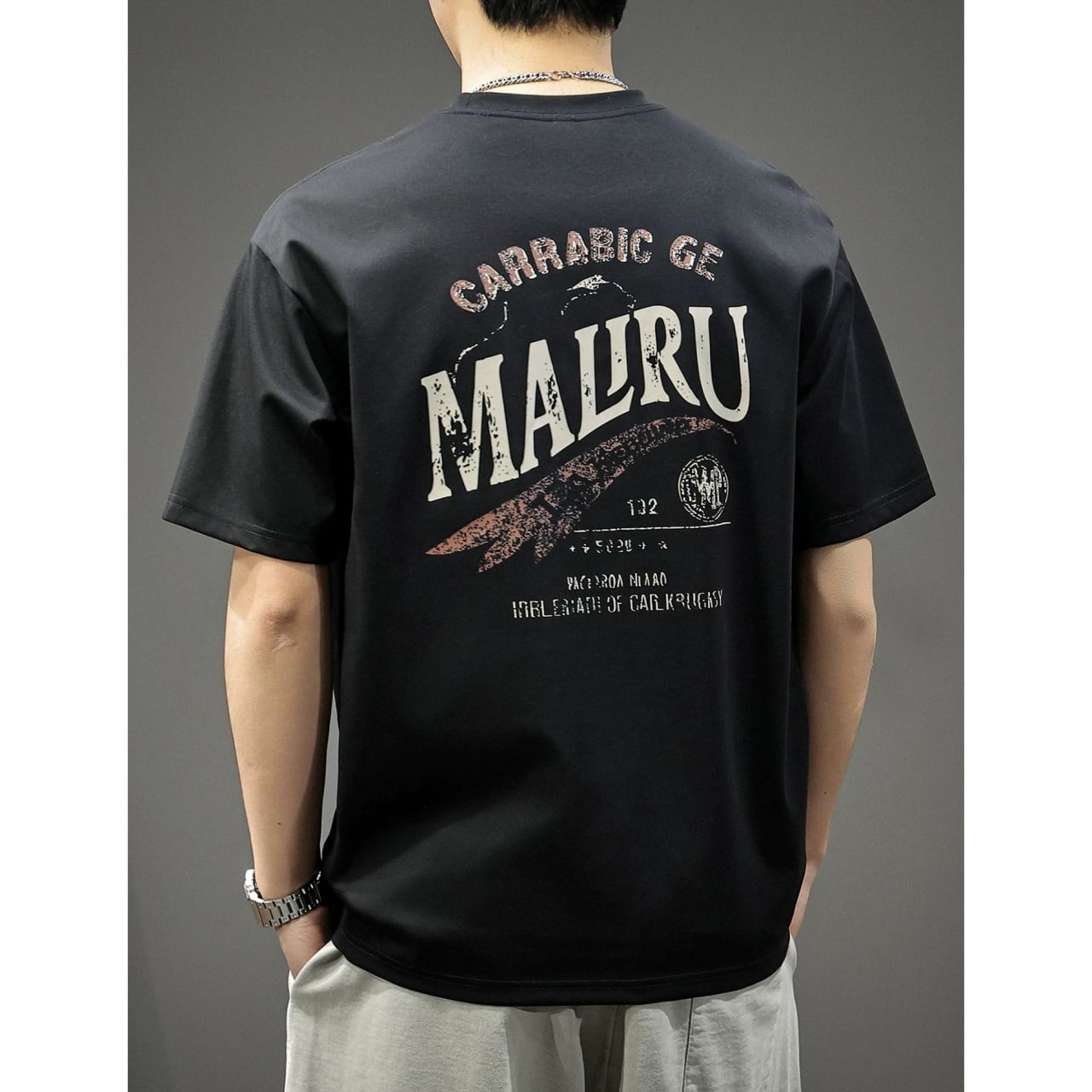 クラックカレッジロゴバックプリントTシャツ 1col   A00239