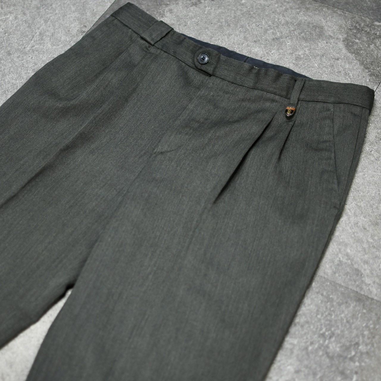 LUCAN 2 tuck wool poly slacks khaki