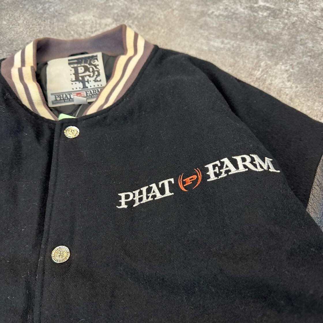 PHAT FARM ファットファーム スタジャン | Pay ID