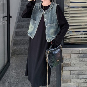 デニムベスト＆ブラックワンピースのセットアップ W00835
