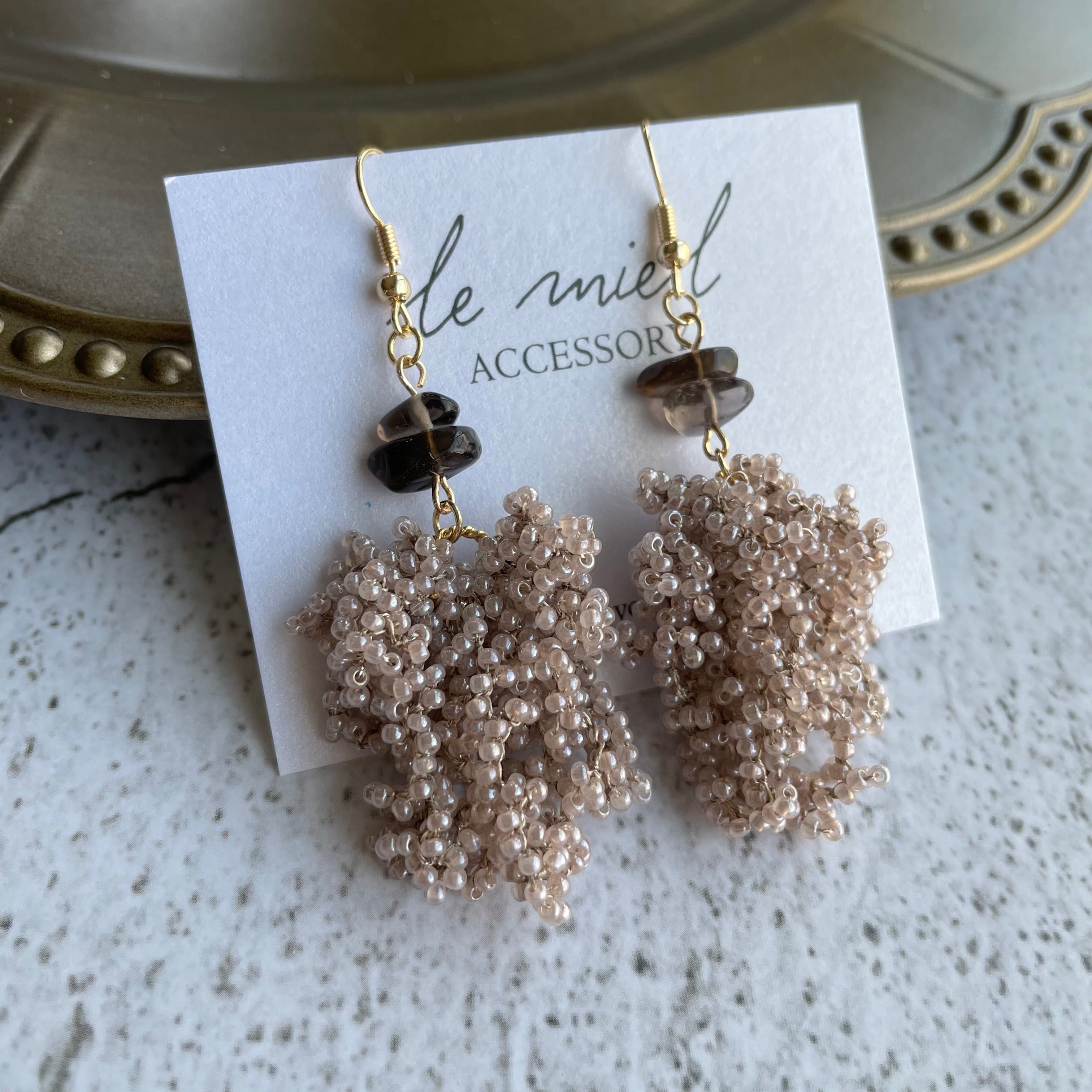 揺れるつぶつぶシャワービーズと天然石のピアス／イヤリング 14KGF