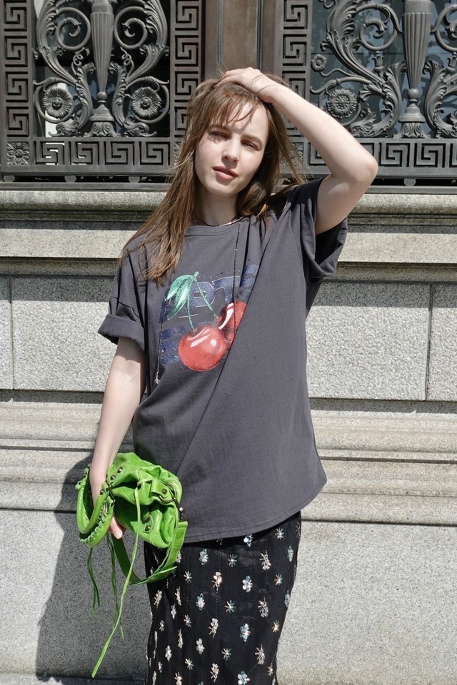 (select)チェリーTシャツ
