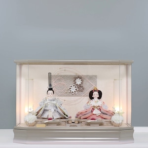 ピーカブーひな人形 ベルズキッスシリーズ アクリルケース飾り 【美桜】 ひな人形|雛人形|桜|筒形照明|和モダン