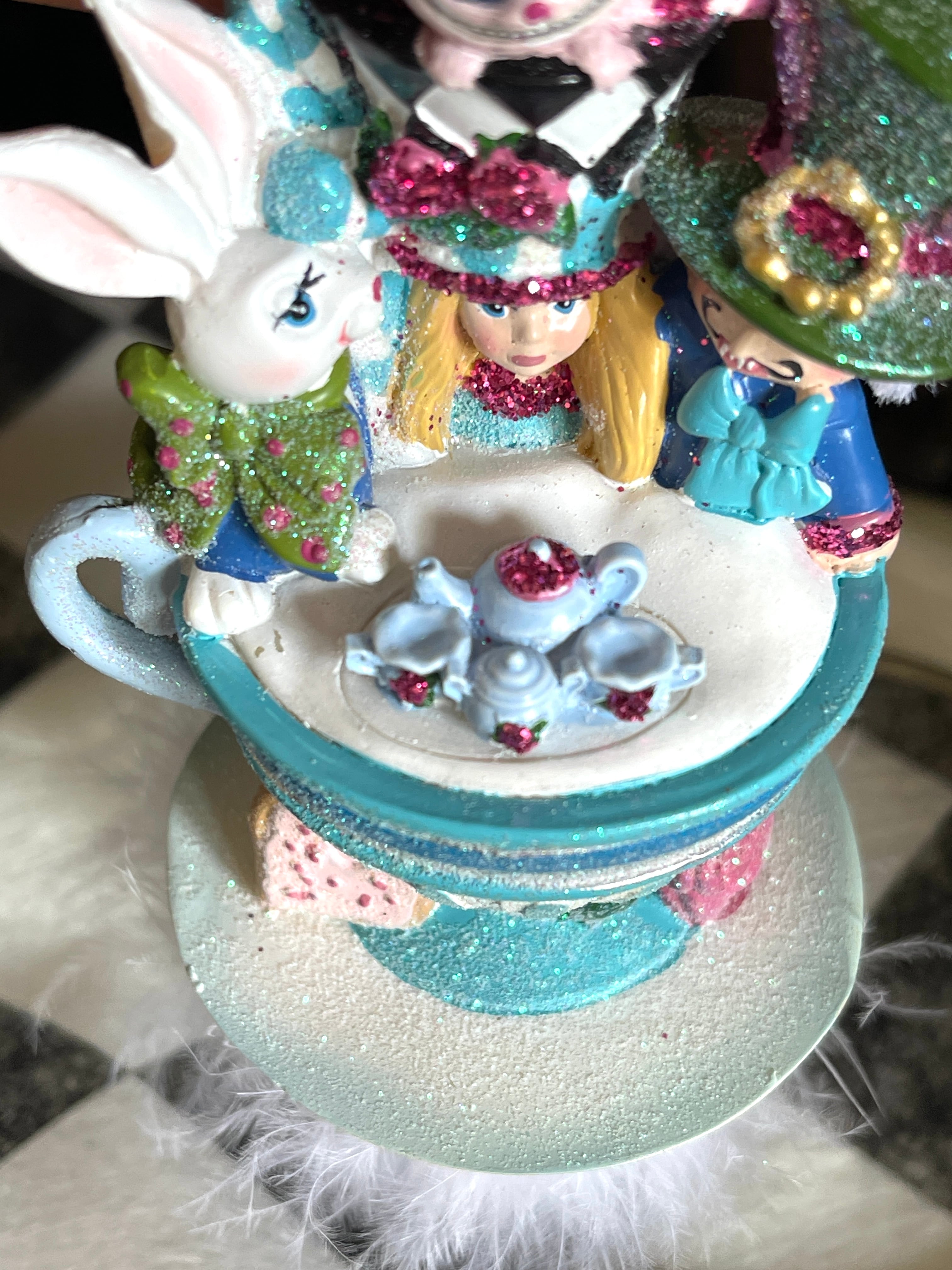 ◆送料無料◆不思議の国のアリス◆オーナメント◆カーツアドラー◆ワンダーランド◆ニューヨーク◆