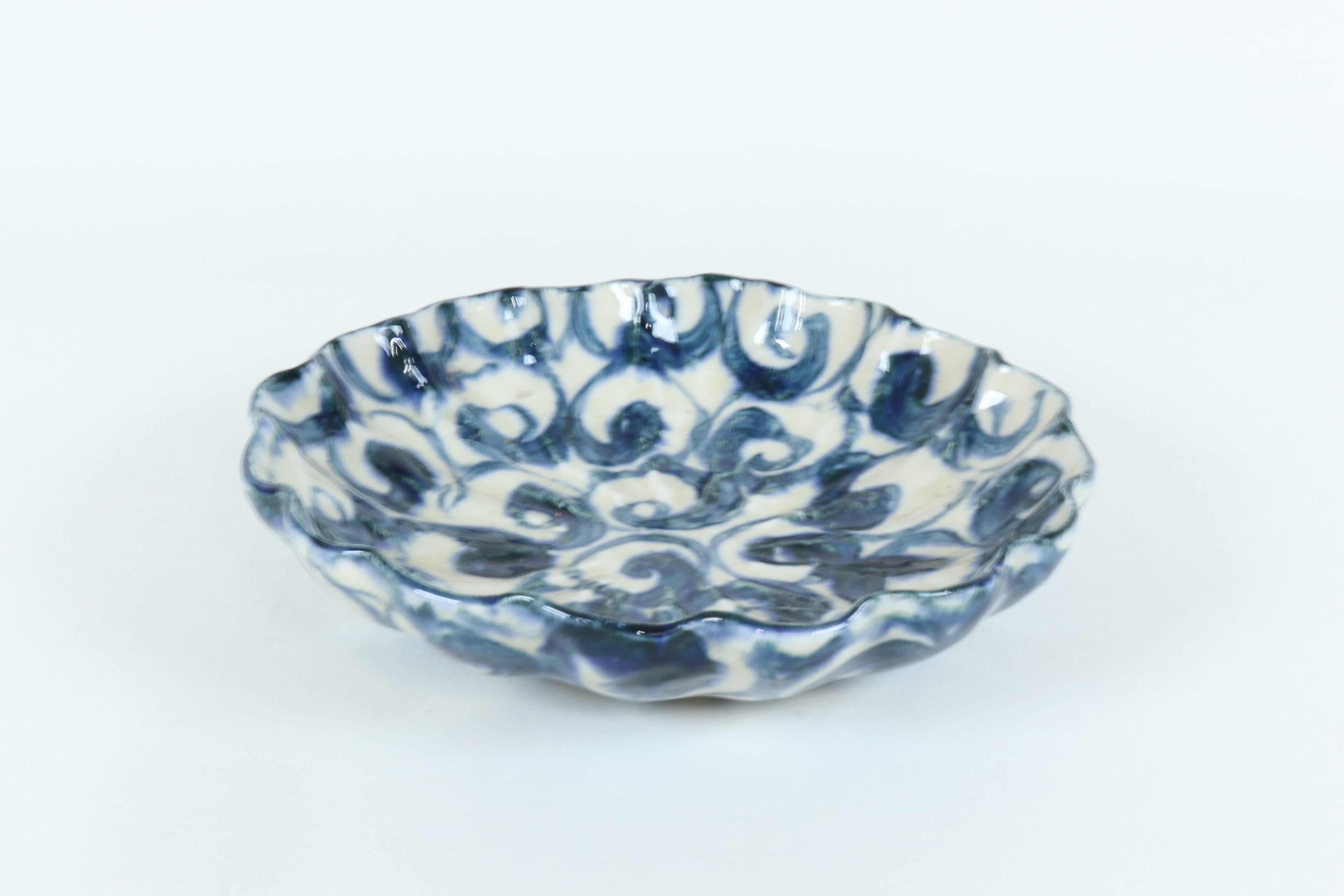 安南 菊型取皿 小 渦