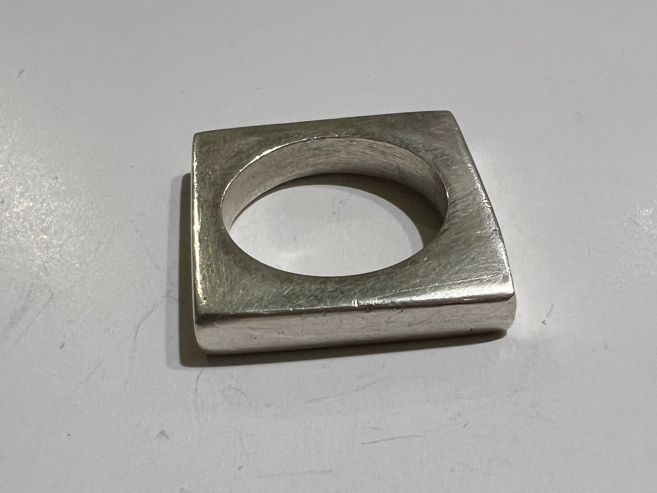 カレンシルバー　多角形　120cm 15号】Karen silver square ring ( カレン シルバー スクエア