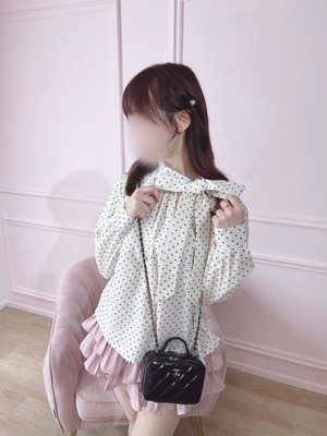 【muu fillé】big ribbon dot blouse