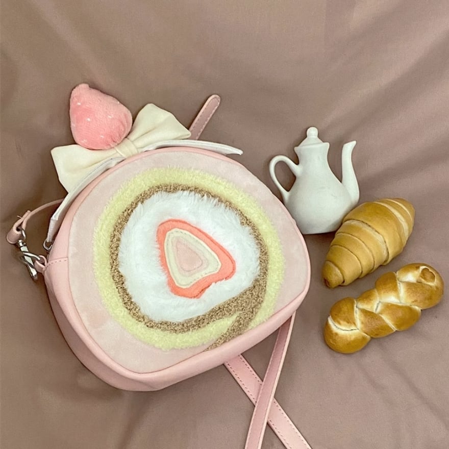 ゆめかわ バッグ ラージサイズ イチゴ ロールケーキ ガーリー 甘め