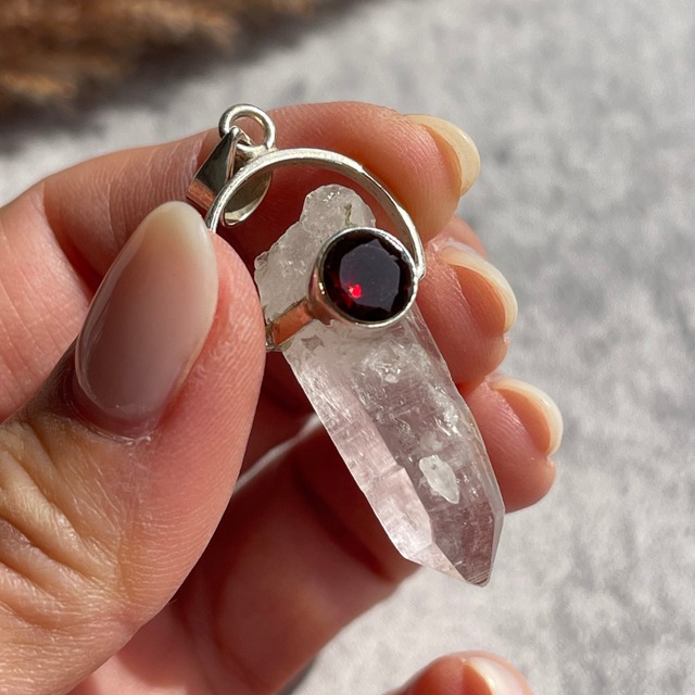 【ヒマラヤ水晶×ガーネット】ペンダントトップ｜アクセサリー｜鉱物 天然石 パワーストーン