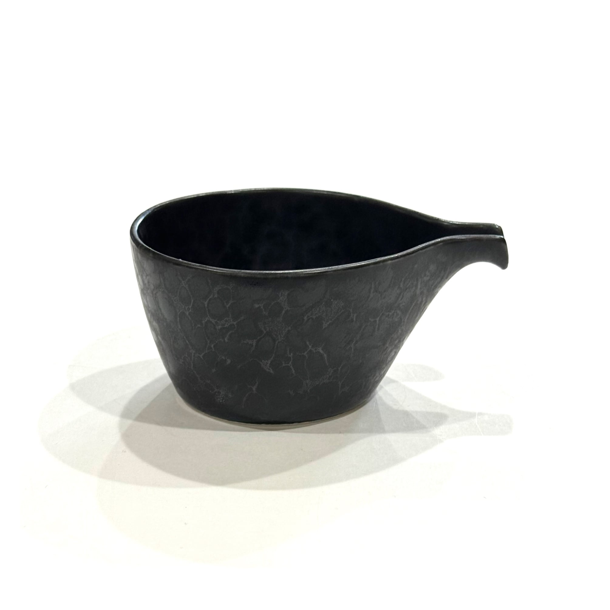 SALE】黒陶 片口 M (廃盤) | 24to3［西富陶磁器オンラインストア