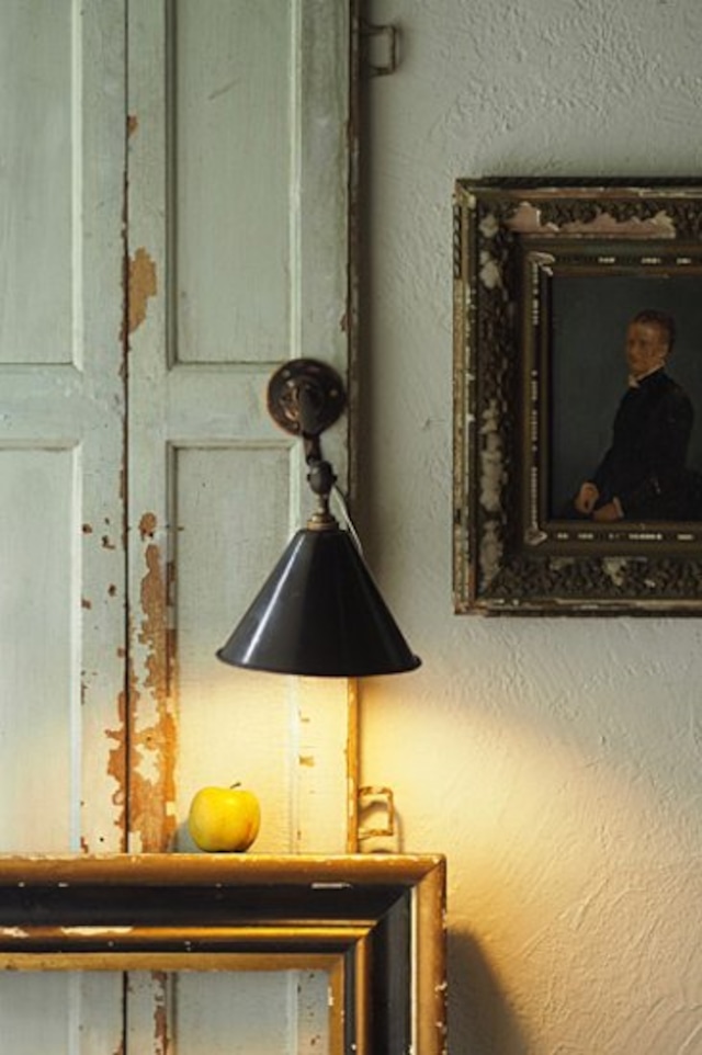 円錐のブラケットランプ-vintage enamel black lamp