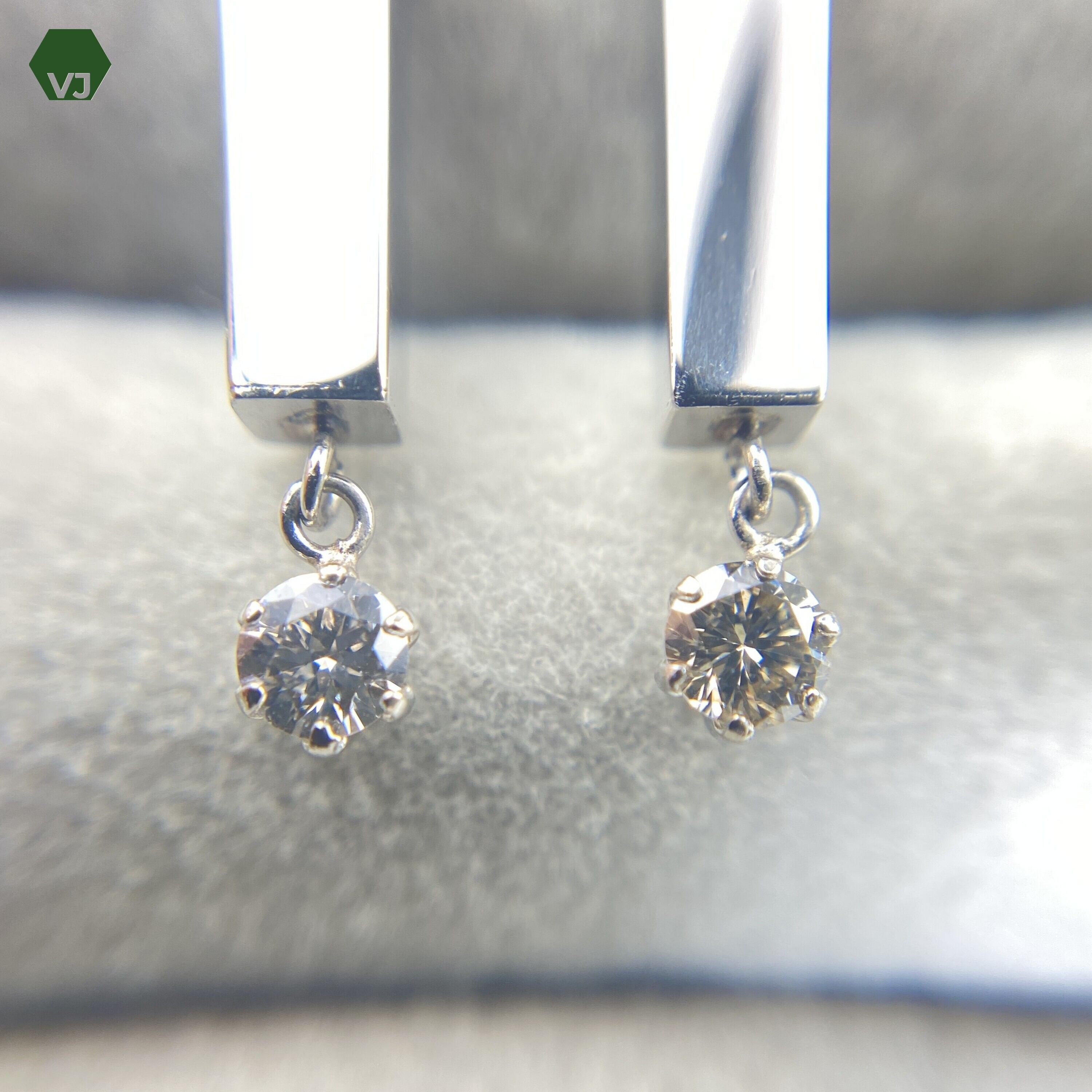 27-08】ダイヤモンド ピアス D0.2ct 【中古】【PT900】☆By 27-08】ダイヤモンド ピアス D0.2ct 【中古】【PT900】☆By