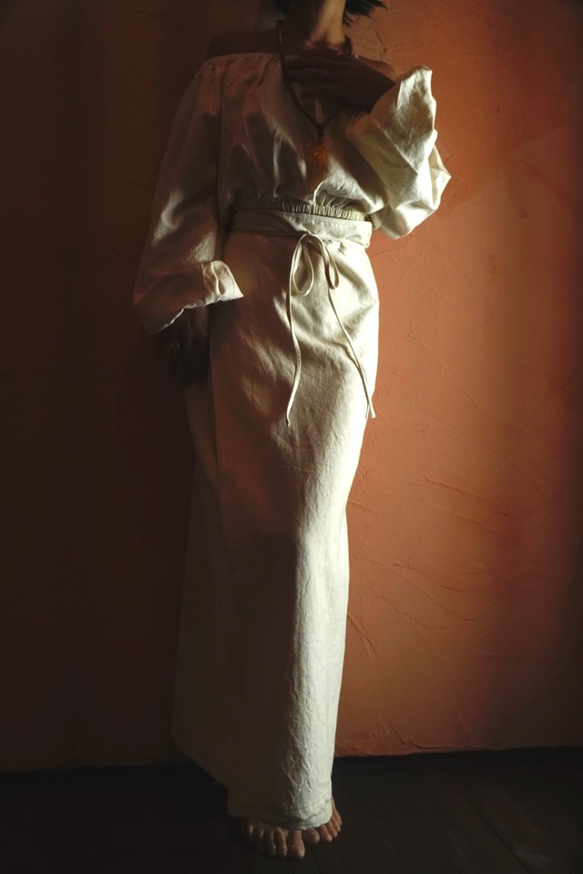 Organic Handloom Cotton Off-Shoulder Top