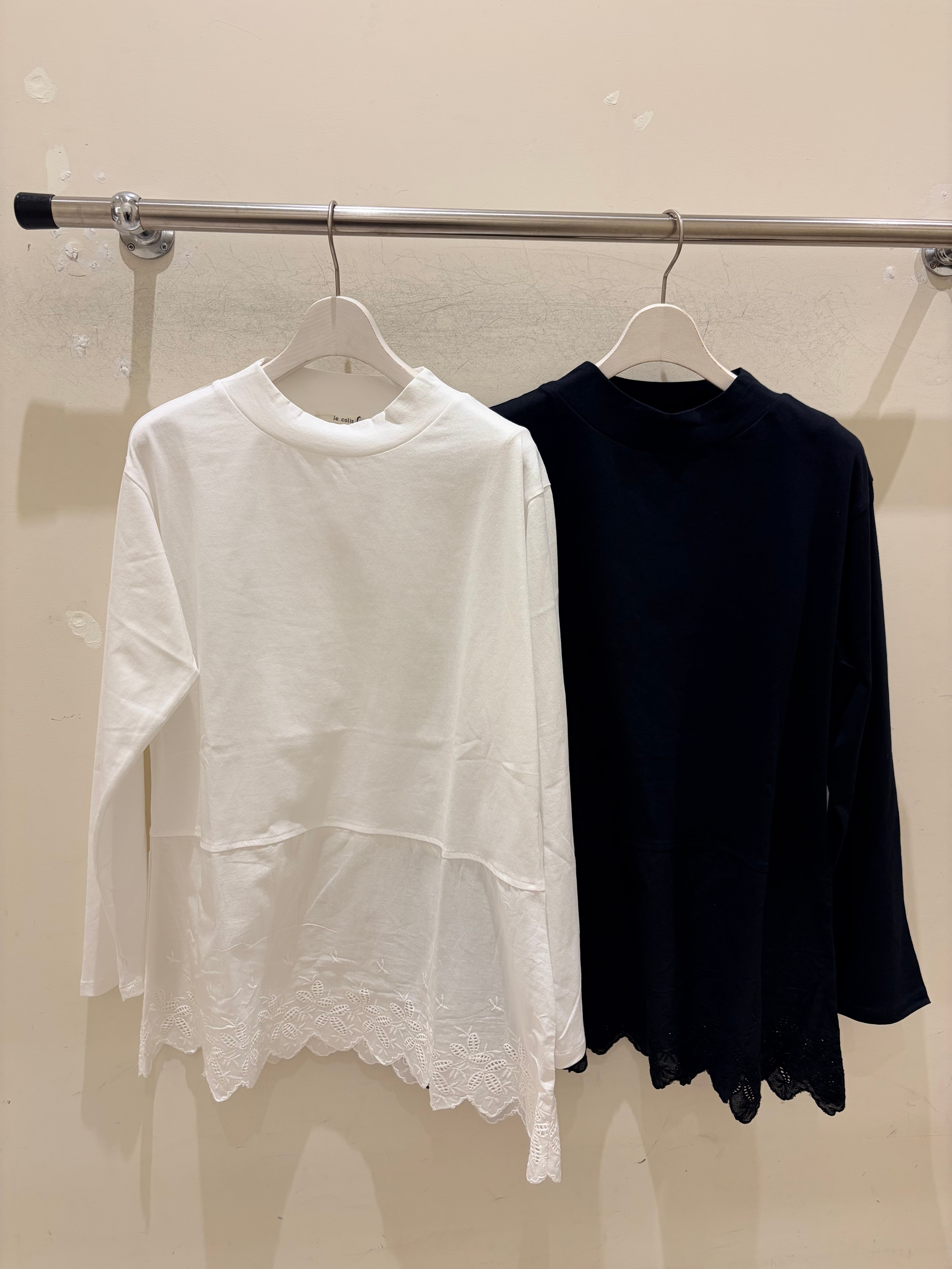 綿天竺×綿刺繍レースモックネックプルオーバー 6646552/le colis